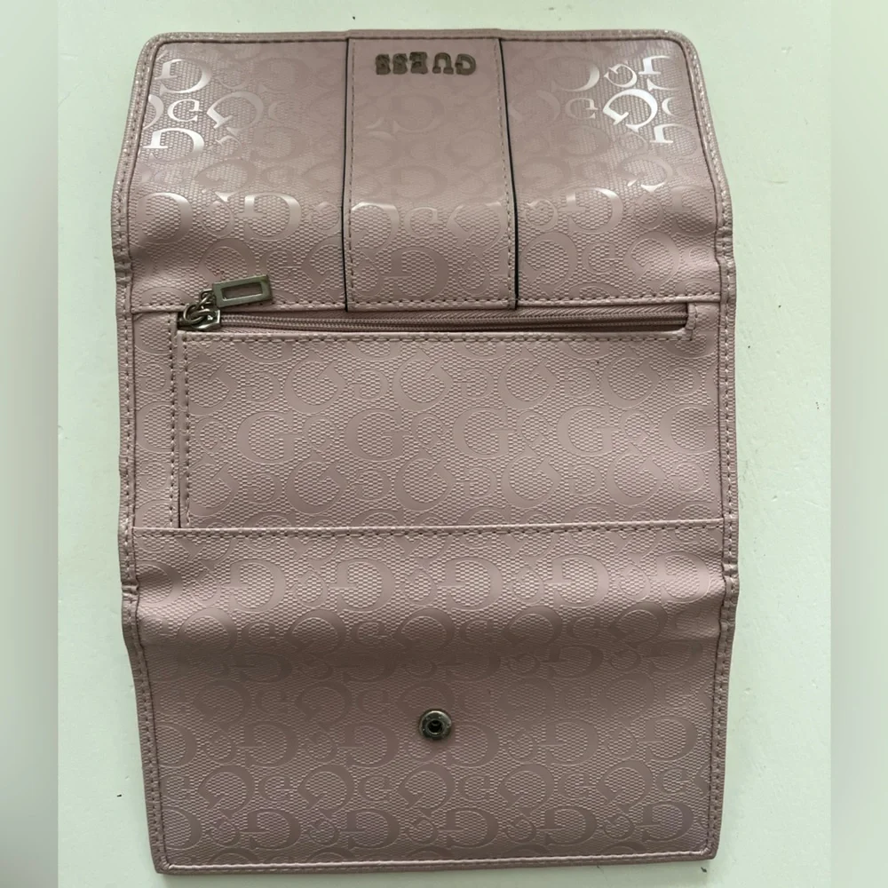 Pink Guess Wallet - Picture 3 of 4